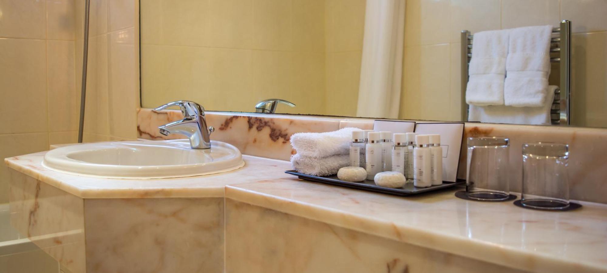 The Rathbone Hotel, Fitzrovia Лондон Номер фото